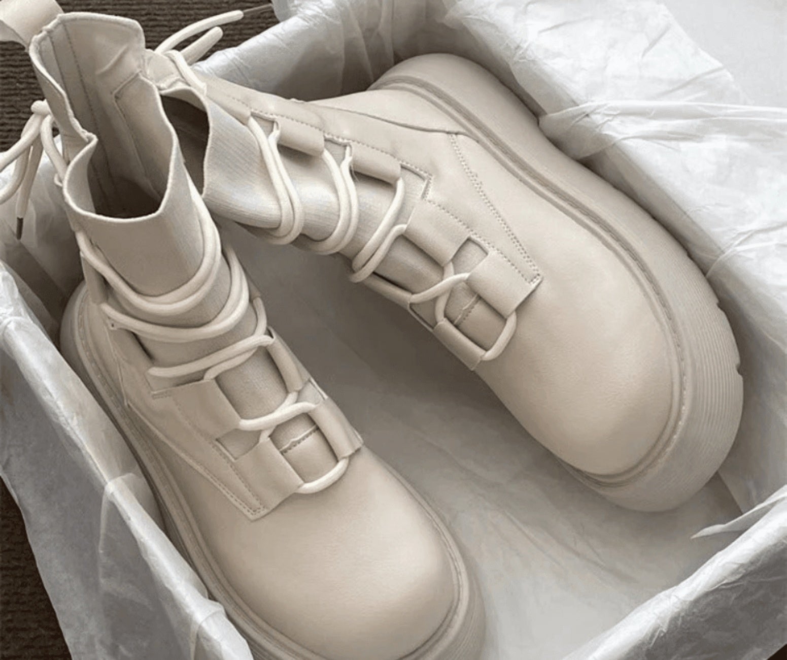 Amaia | Botas Militares Plataforma Mujer con Cordones y Hebillas