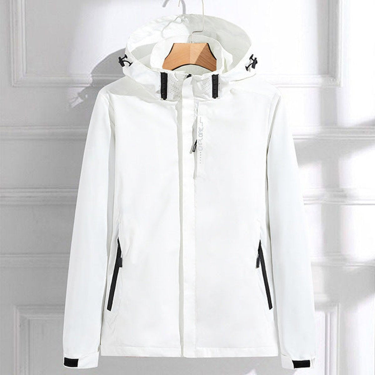 Amaia | Chaqueta Impermeable con Capucha Mujer Cortavientos