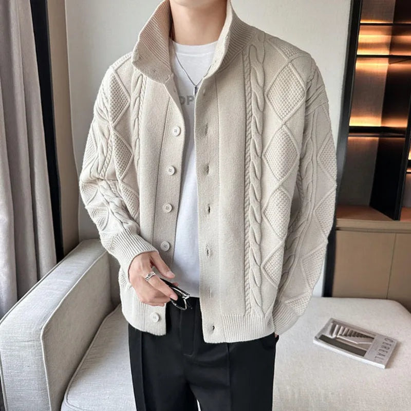 Arnau | Cárdigan de Punto Trenzado Hombre Cuello Alto Botones