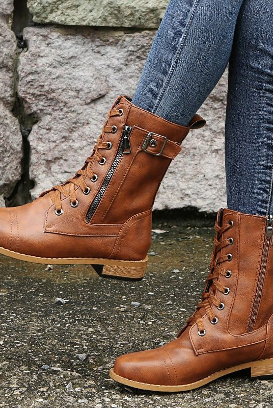 Consuelo | Botas Militares Planas Mujer con Cordones y Cremallera Lateral