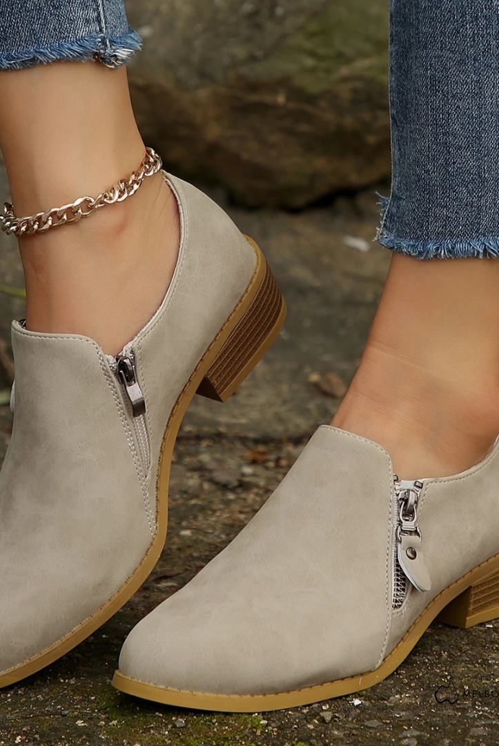Covadonga | Botines de Ante con Cremallera Lateral Mujer Tacón Bajo