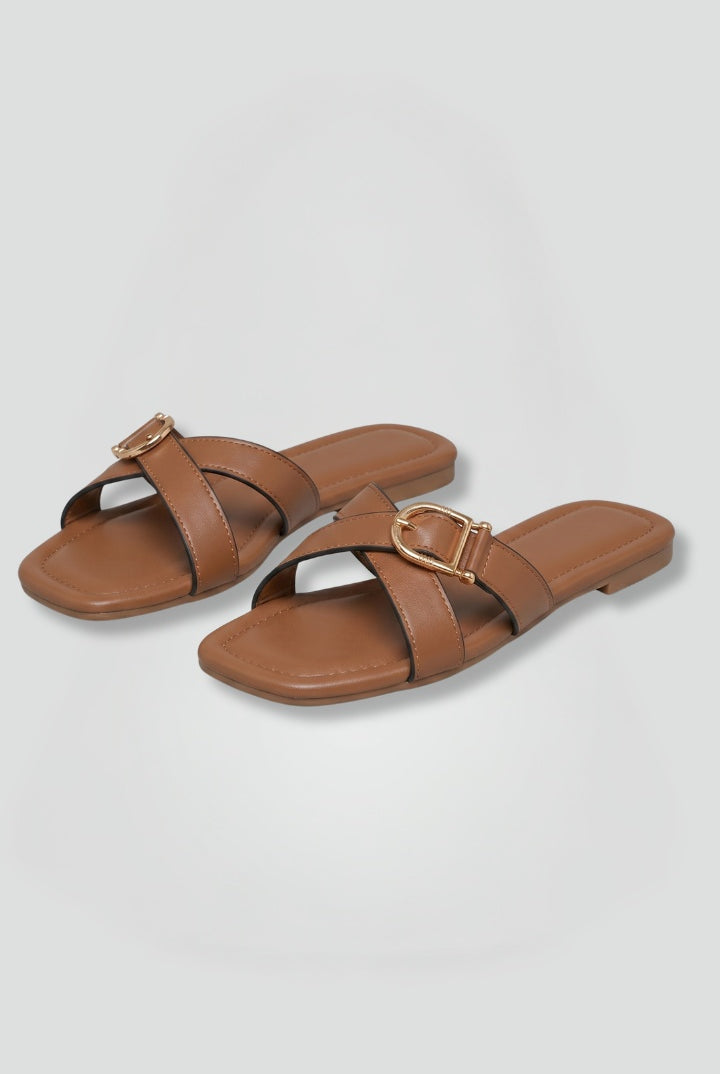 Covadonga | Sandalias Planas Tiras Cruzadas Mujer Hebilla