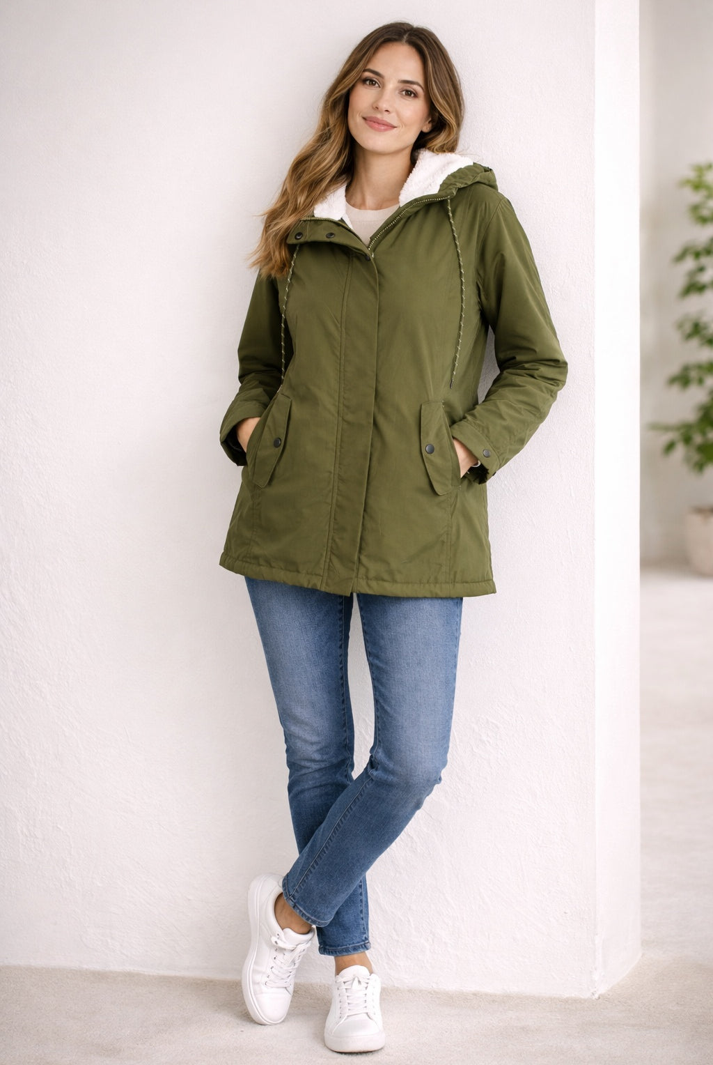 Daniela | Parka Impermeable Mujer con Capucha Forrada