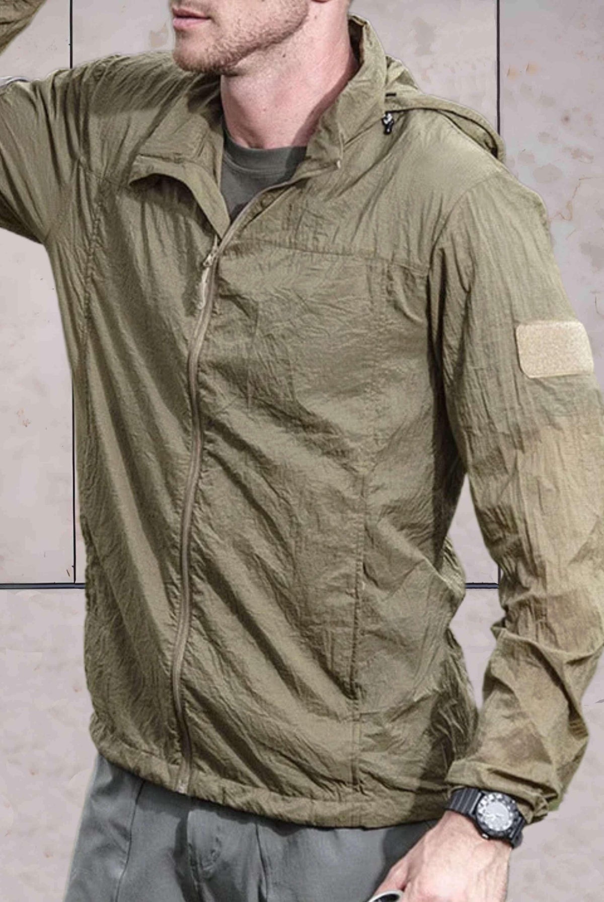 Iván | Anorak Hombre Cortavientos con Capucha Cremallera