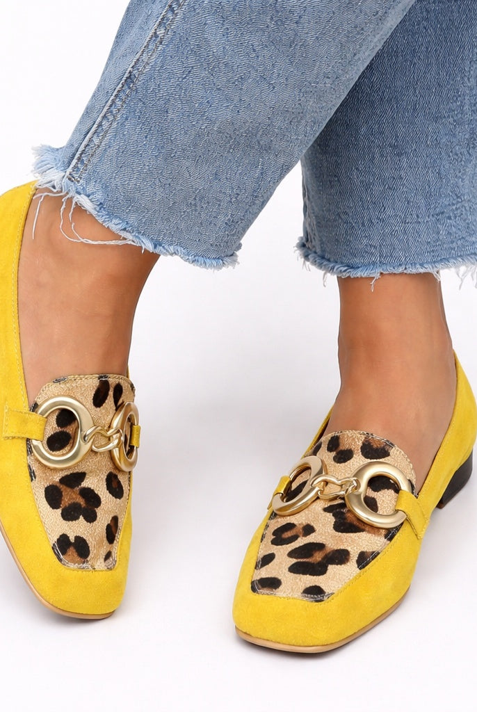 Marisol | Mocasines con Detalle Leopardo Mujer Cadena Dorada