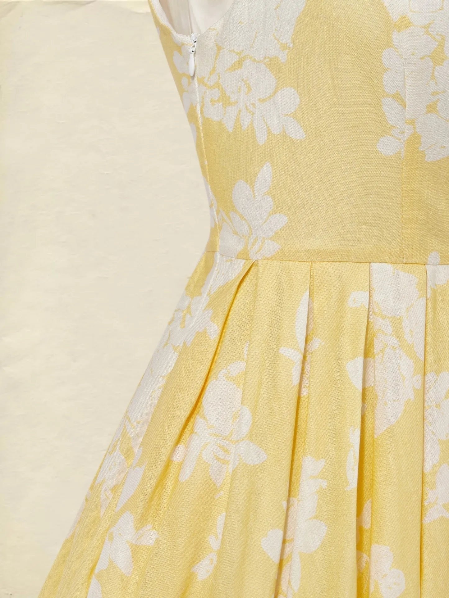 Marisol | Vestido Midi Sin Mangas de Lino Floral Mujer