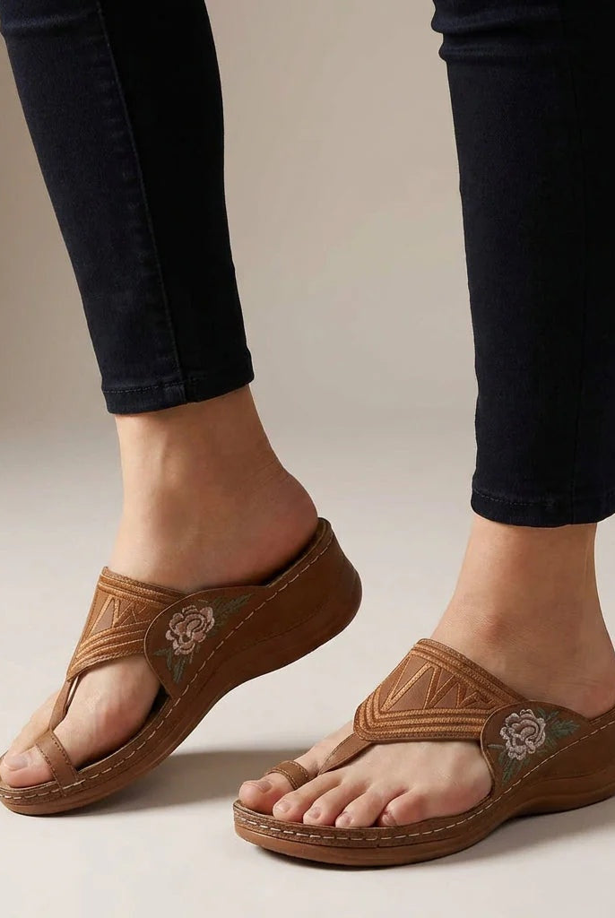 Sandalias de Cuña Bordadas Mujer Tira Entre Dedos