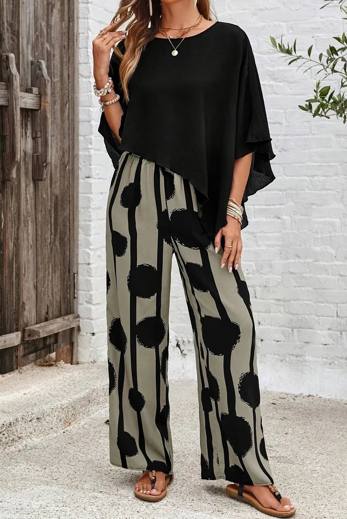 Soledad | Conjunto Casual de Dos Piezas Top Asimétrico y Pantalón Pierna Ancha Mujer Estampado