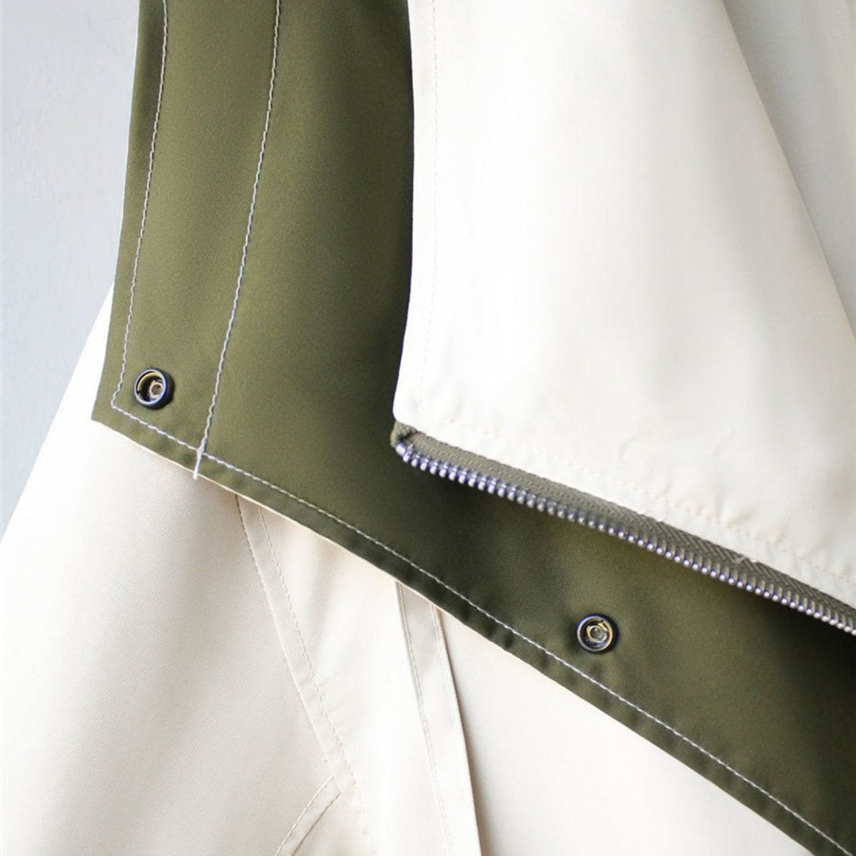 Triana | Chaqueta Impermeable Oversized Mujer Cuello Solapa