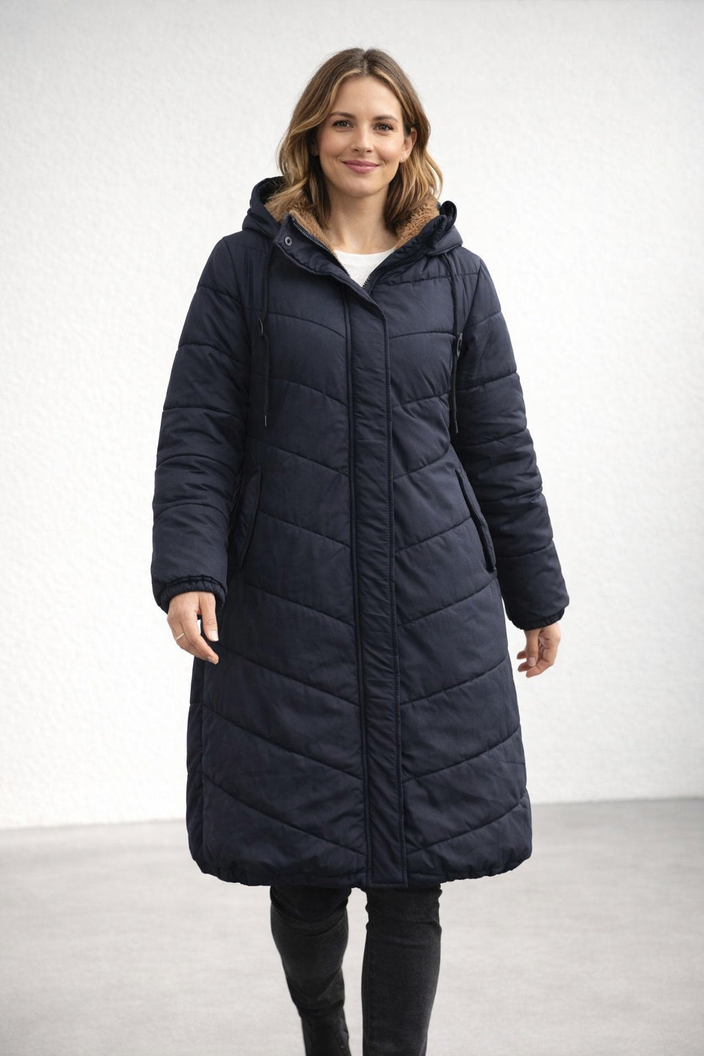 Abril | Parka Larga Acolchada Mujer con Capucha