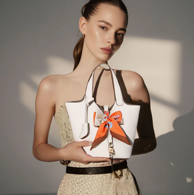 Bolso Tote con Pañuelo de Seda Mujer Tipo Shopper