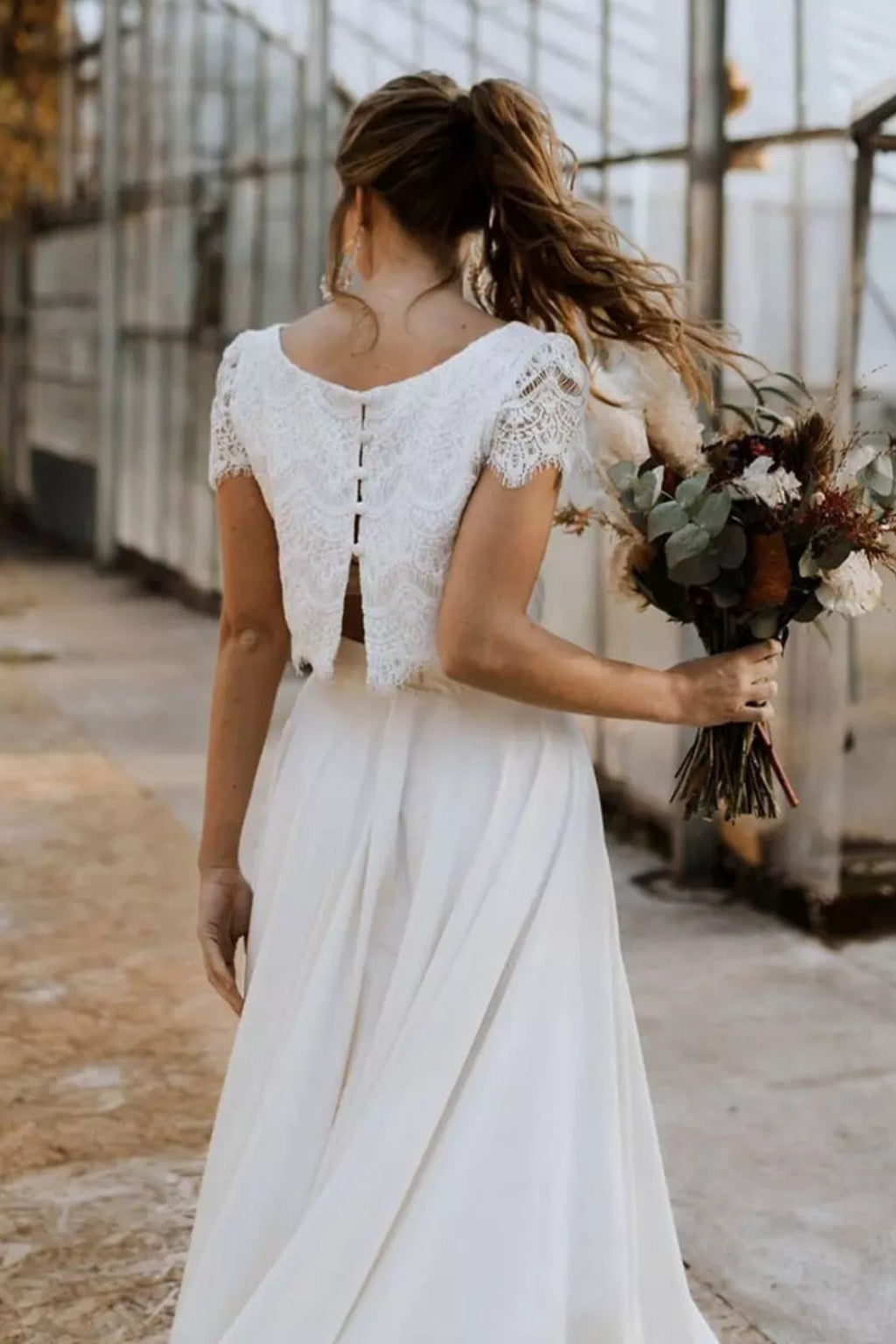 Conjunto de Falda Larga Asimétrica y Top de Encaje Mujer