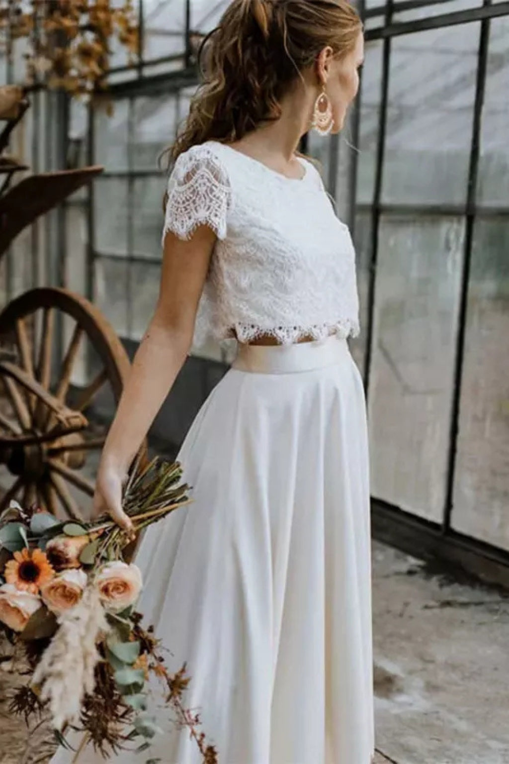 Conjunto de Falda Larga Asimétrica y Top de Encaje Mujer