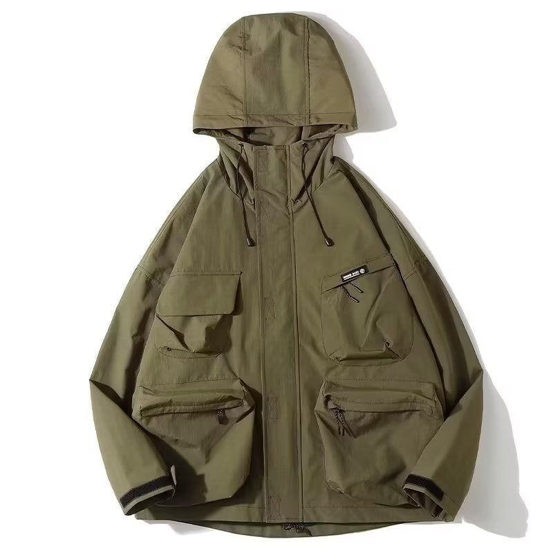 Darío | Chubasquero Hombre Impermeable con Capucha Múltiples Bolsillos