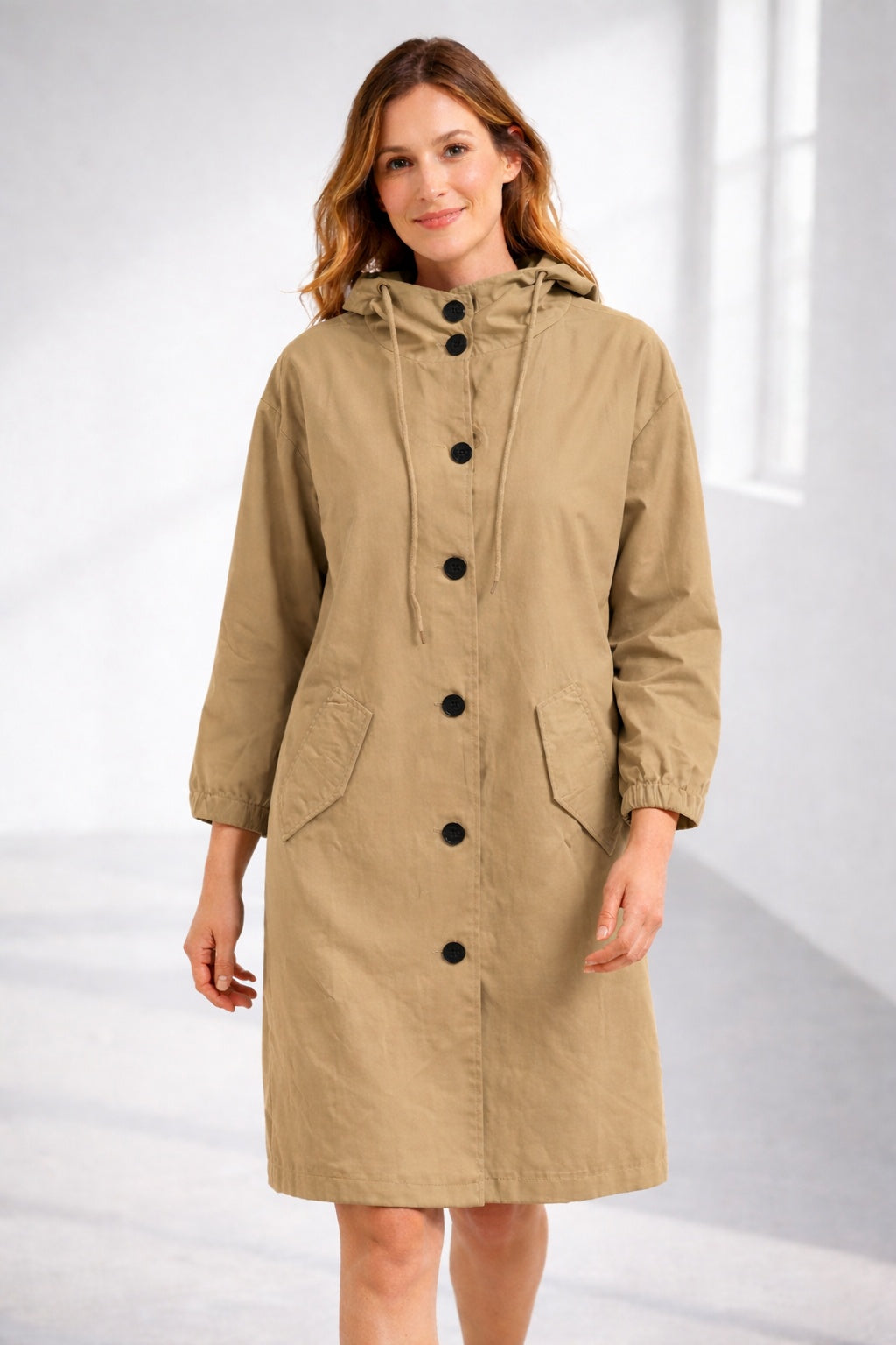 Delia | Chaqueta Larga con Capucha Mujer Botones Manga 3/4