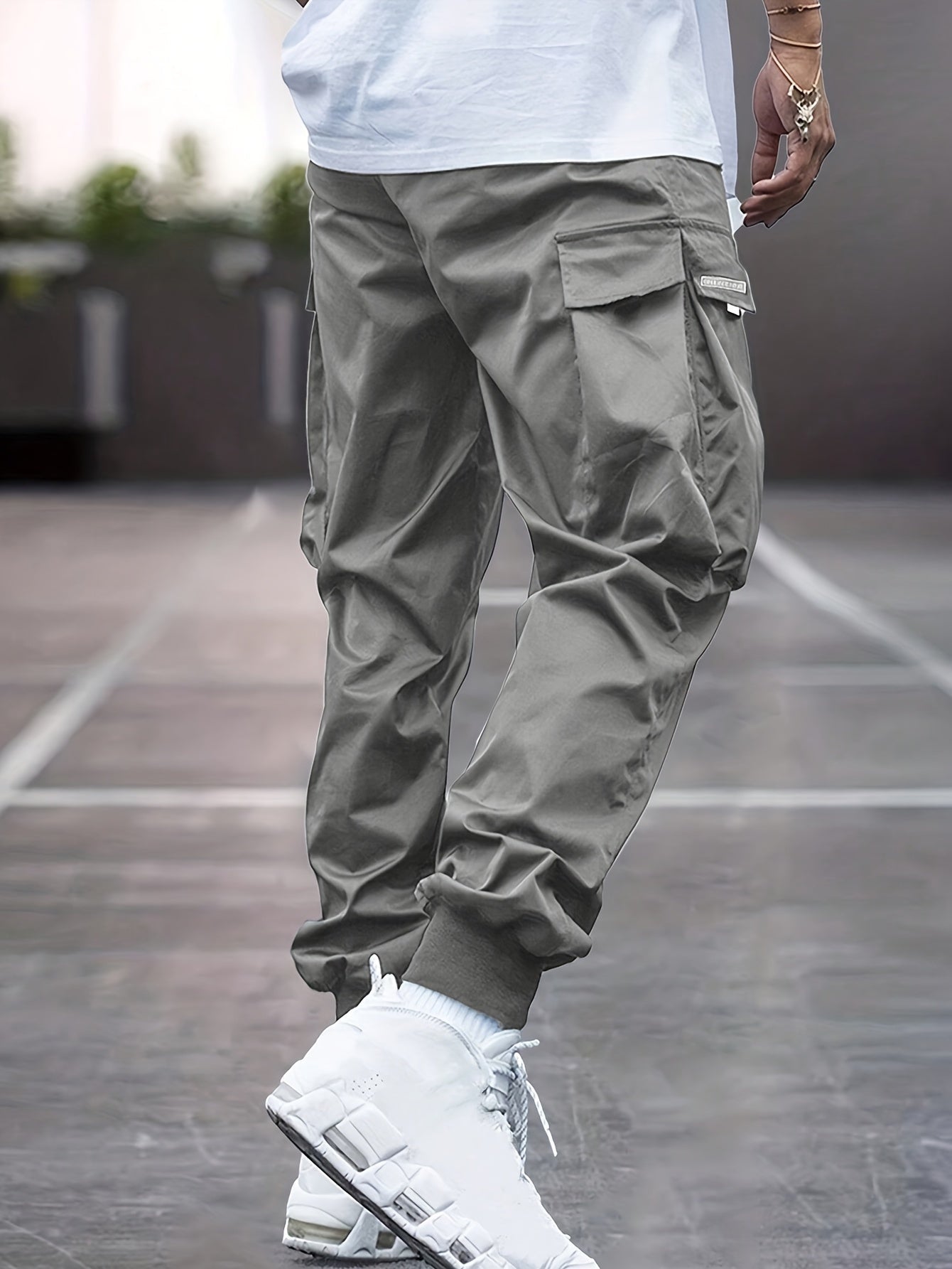 Diego | Pantalón Jogger Cargo Hombre Bolsillos Laterales Cintura Elástica