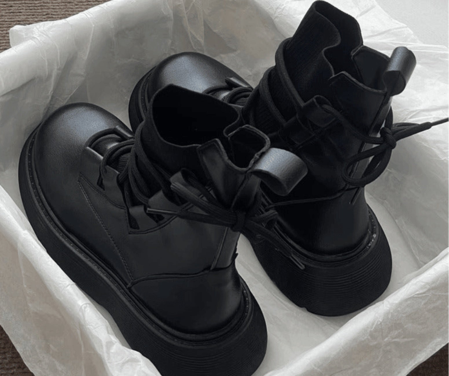 Esther | Botines con Cordones Plataforma Mujer Estilo Militar Hebillas