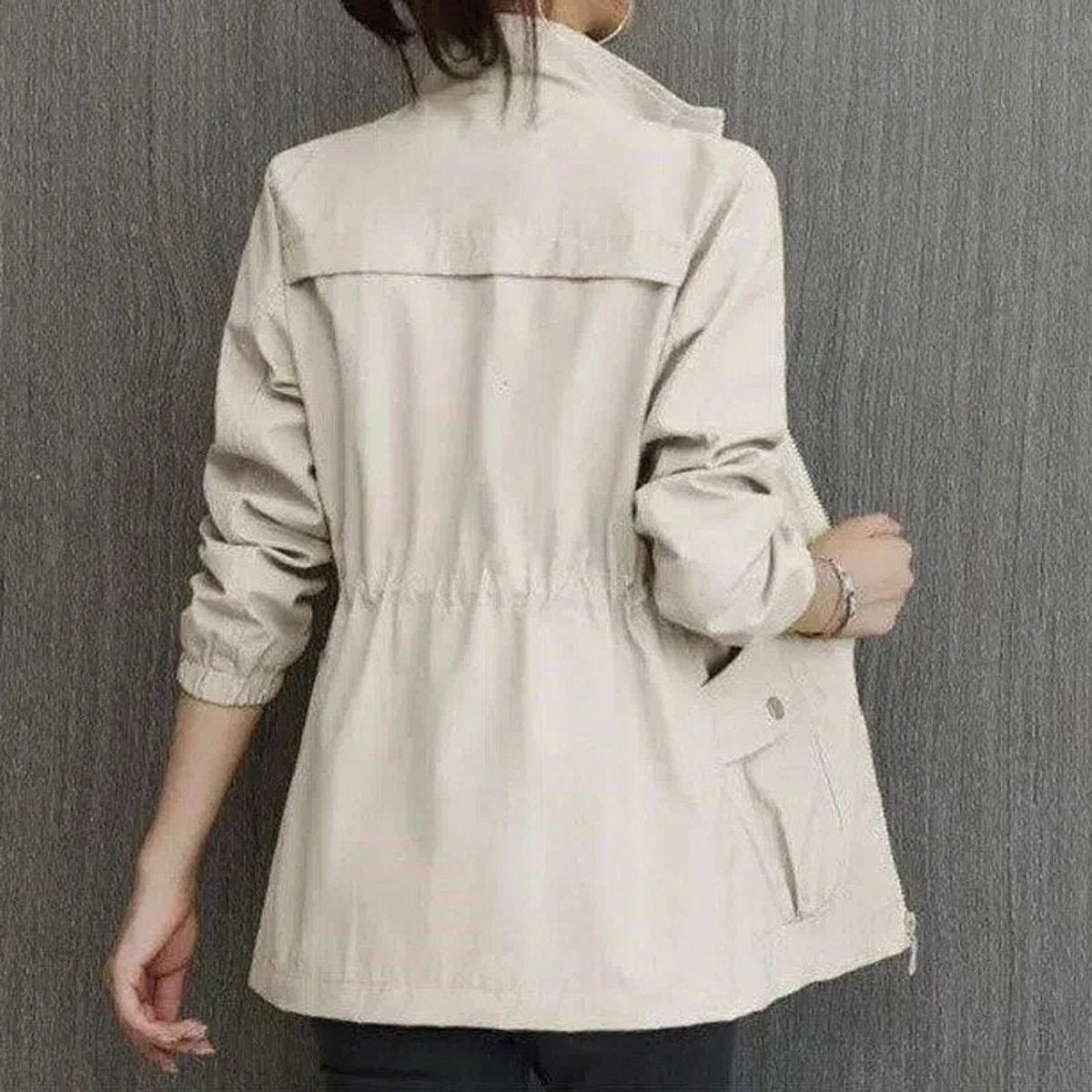 Esther | Chaqueta Militar Ligera Mujer Cremallera Cintura Ajustable