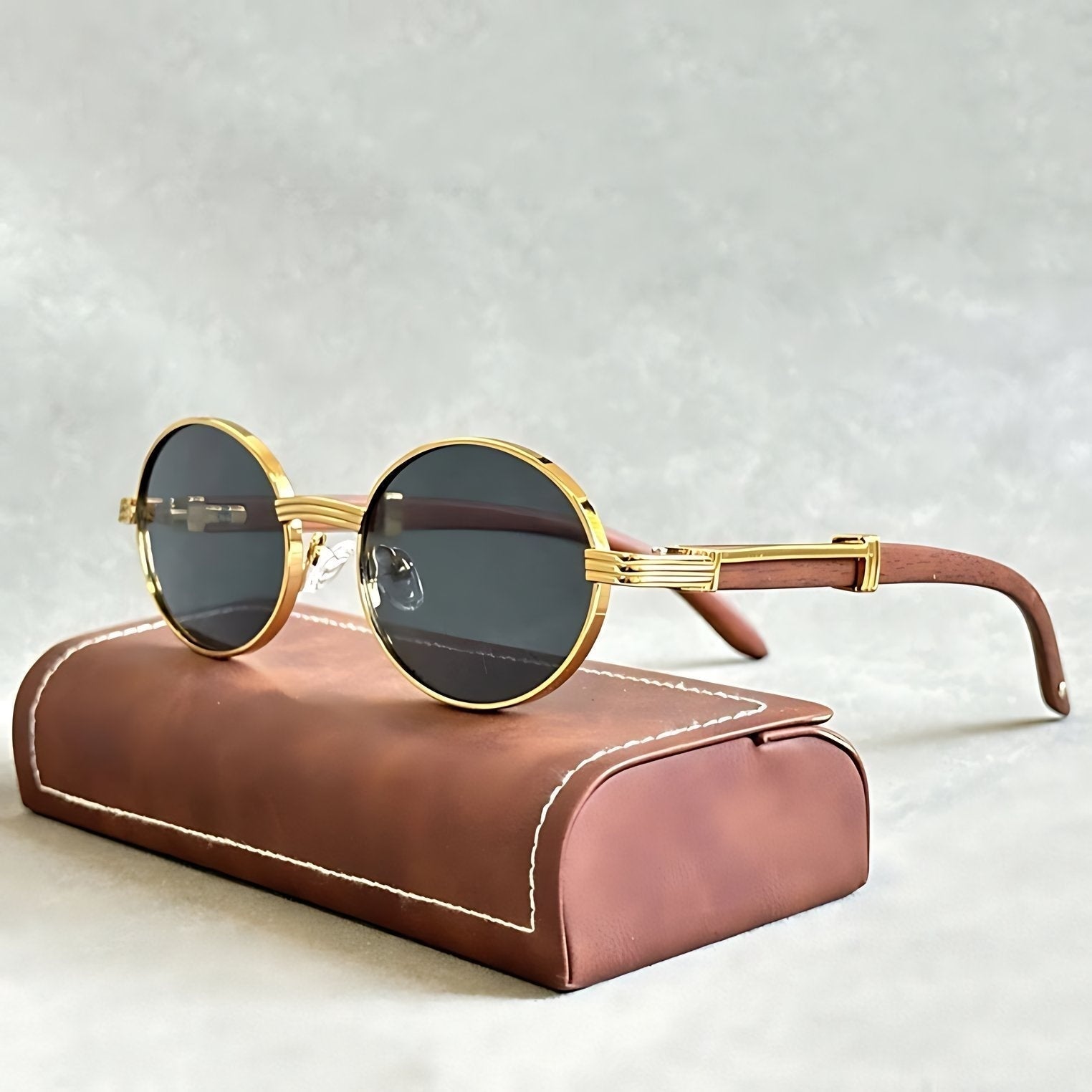 Gafas de Sol Redondas Mujer Montura Dorada Patillas Madera