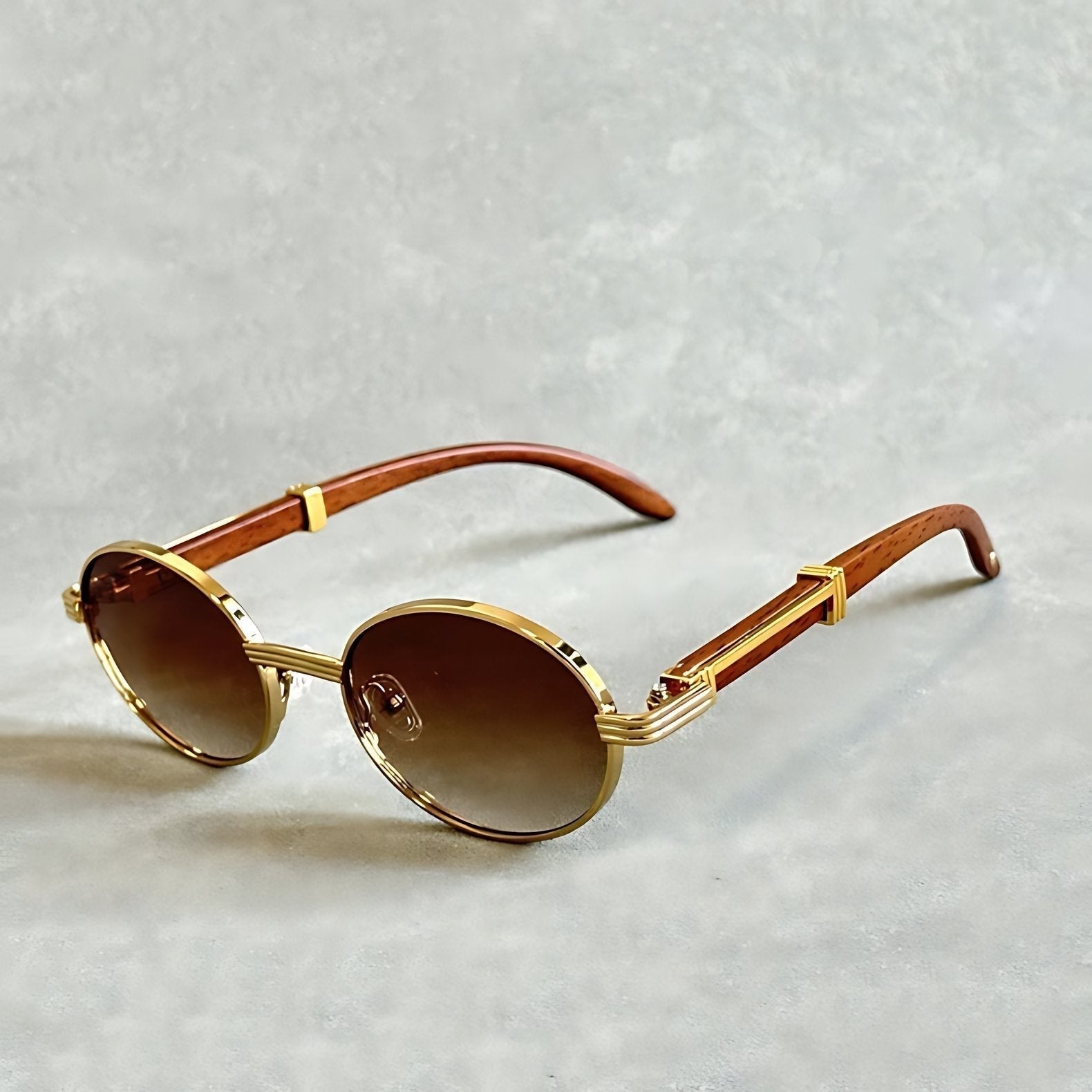 Gafas de Sol Redondas Mujer Montura Dorada Patillas Madera