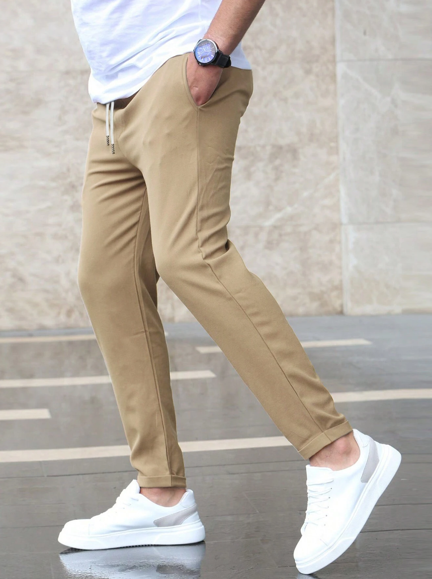 Iker | Pantalón Jogger Chino Hombre Cintura Elástica Corte Slim
