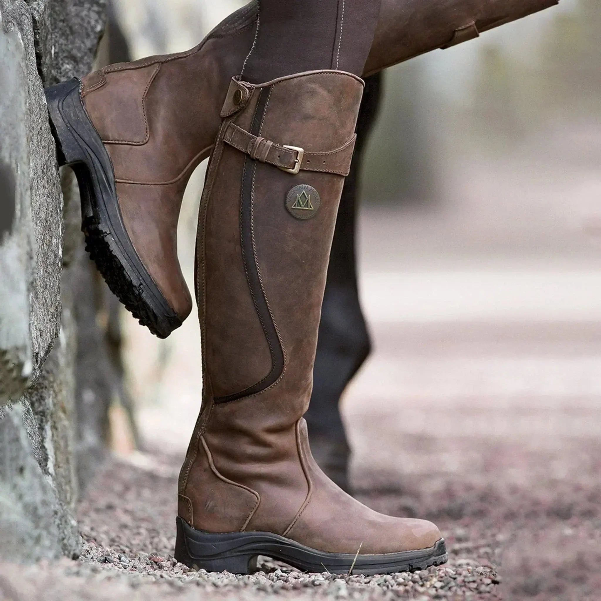 Inés | Botas Impermeables de Piel Mujer Caña Alta Hebilla