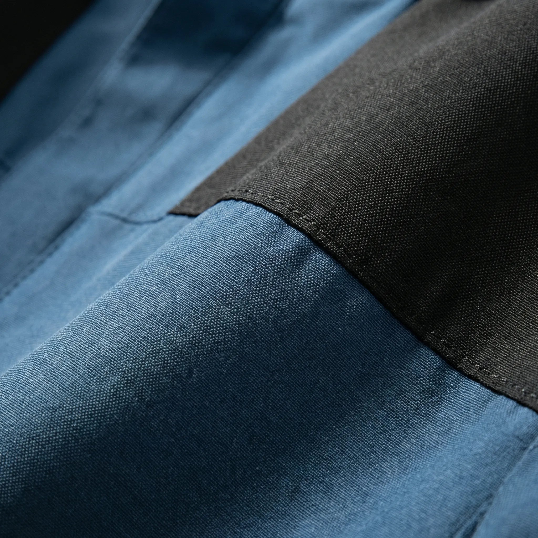 Mikel | Chubasquero Impermeable Hombre con Capucha Cortavientos