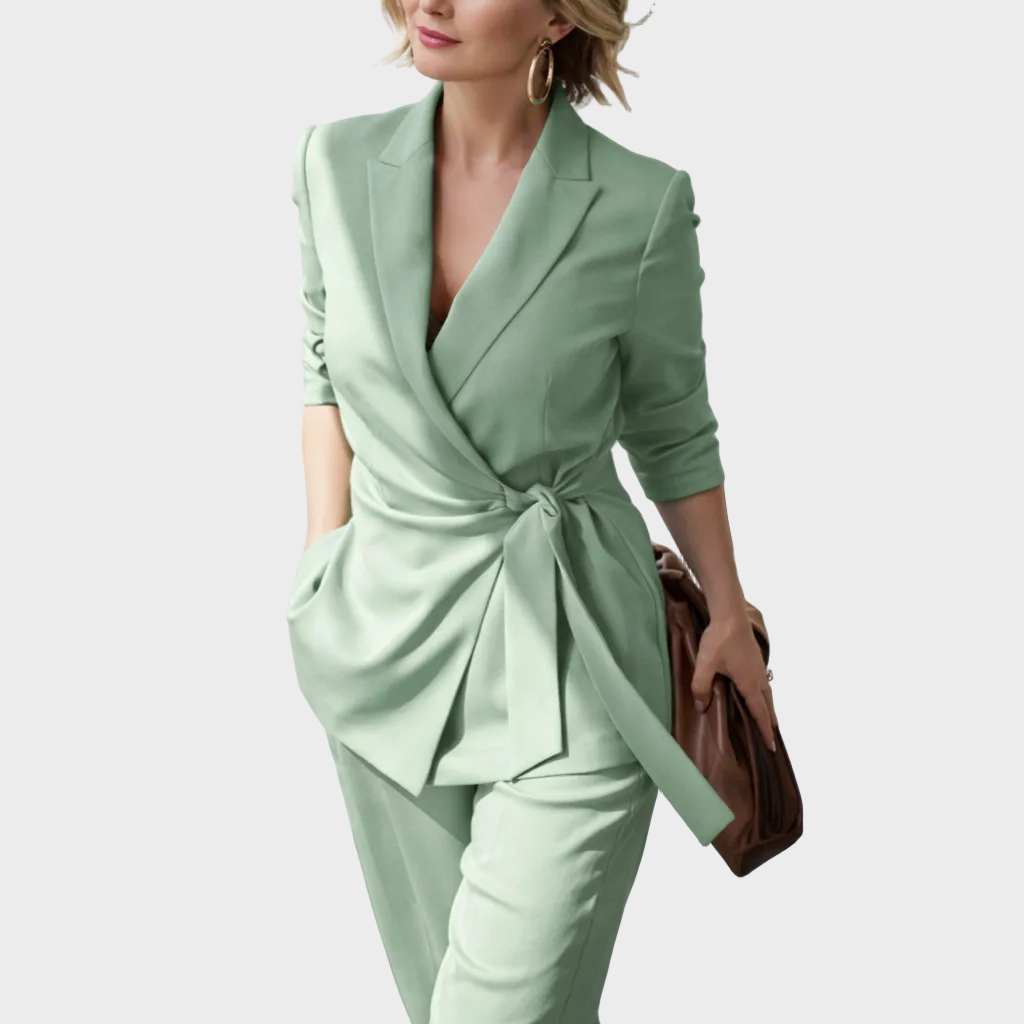 Montserrat | Traje Pantalón con Lazo Mujer Elegante