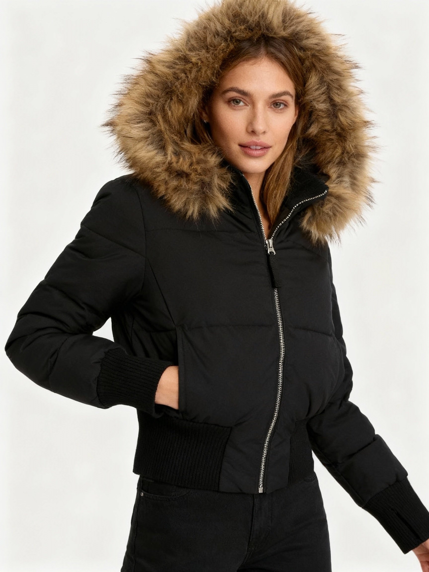Nuria | Chaqueta de Plumas Mujer con Capucha Piel Sintética