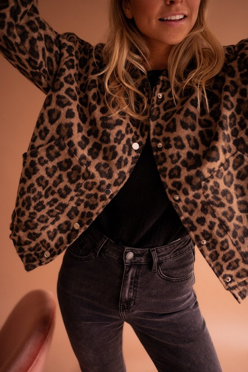 Paloma | Cazadora Acolchada Estampado Leopardo Mujer Oversize Botones