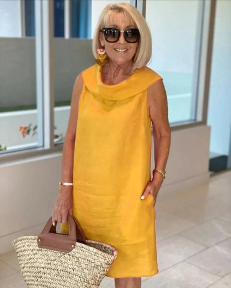 Soledad | Vestido Corto Sin Mangas Mujer Cuello Vuelto con Bolsillos