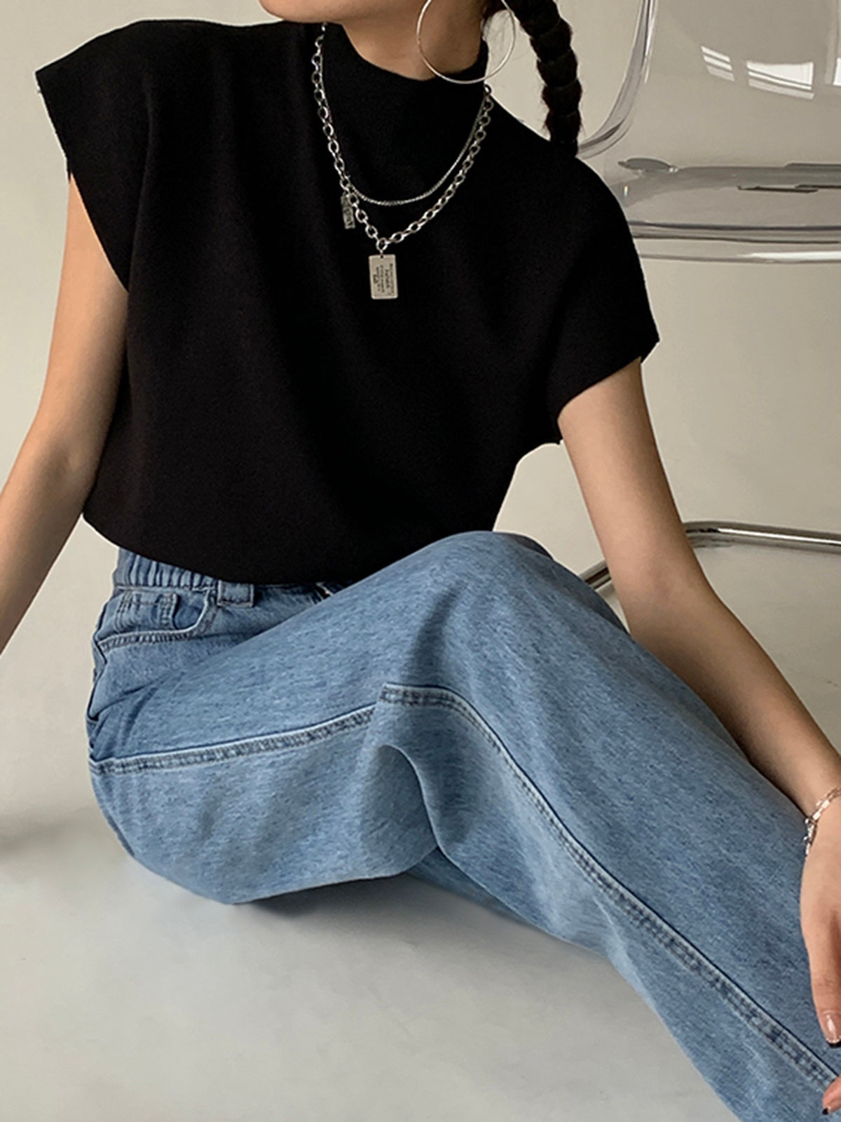 Top de Cuello Alto con Hombreras Mujer Sin Mangas