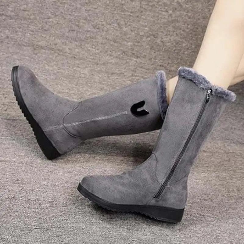 Valeria | Botas Planas de Ante Mujer Forro Interior Caña Media