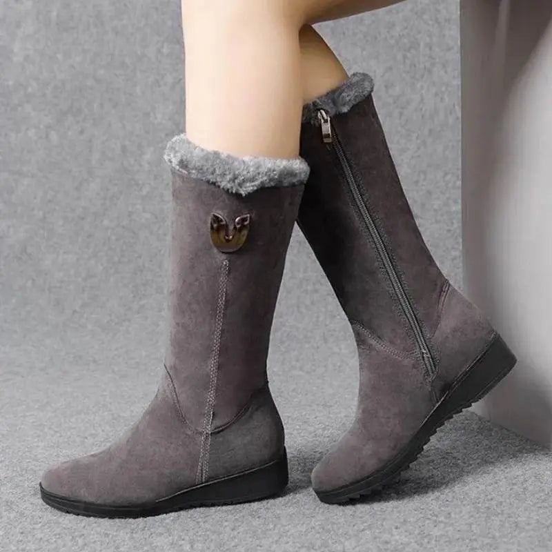 Valeria | Botas Planas de Ante Mujer Forro Interior Caña Media