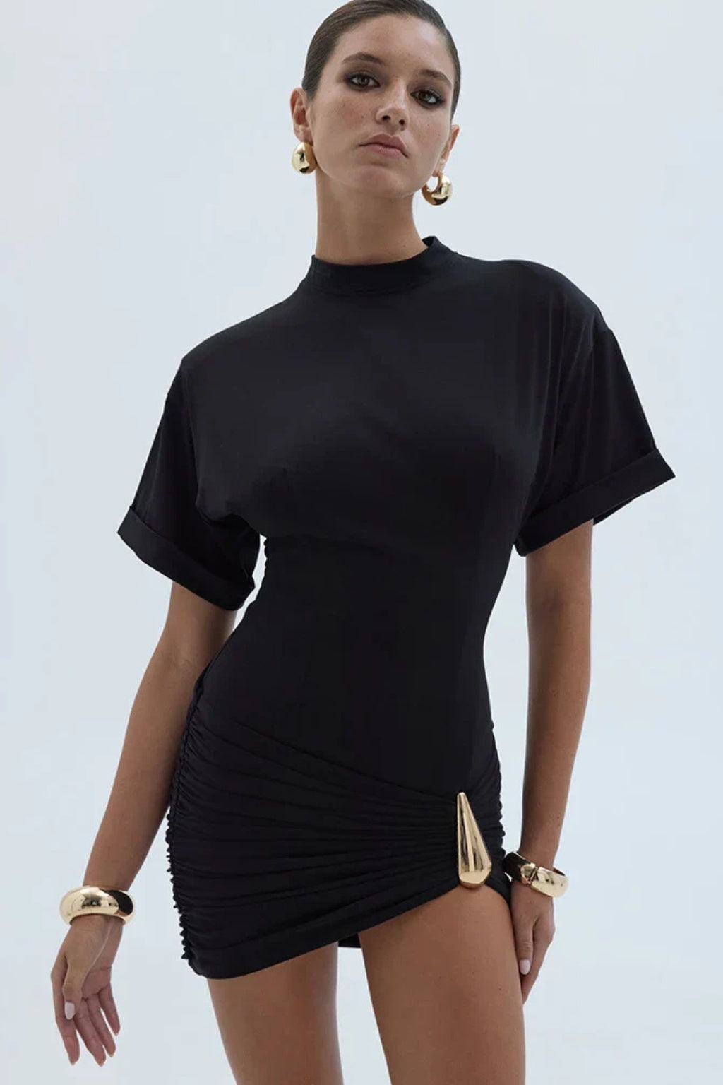 Vestido Corto Ajustado Cuello Alto Mujer Fruncido Lateral