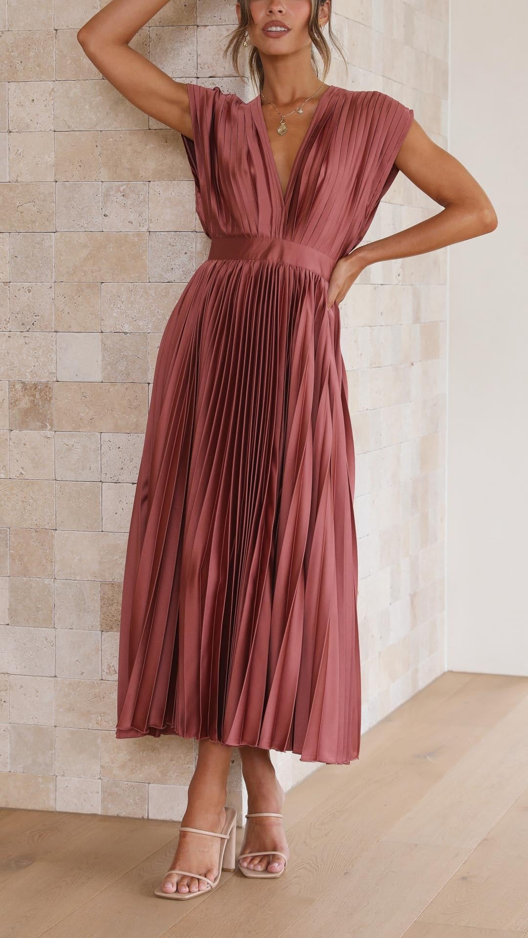 Vestido Midi Plisado Mujer Escote V Cinturón