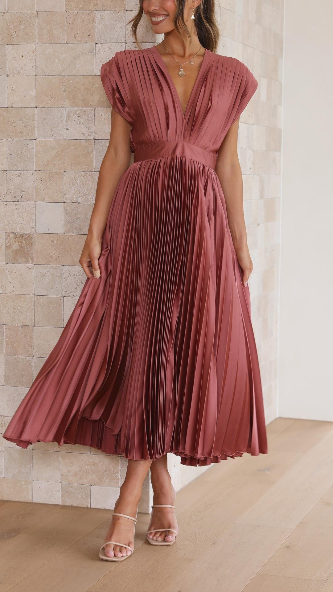 Vestido Midi Plisado Mujer Escote V Cinturón